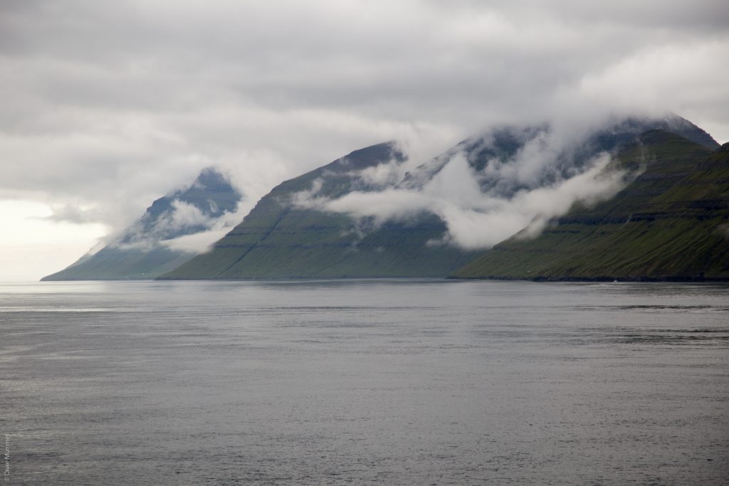 durch die Inselwelt der Färöer ● ©2016