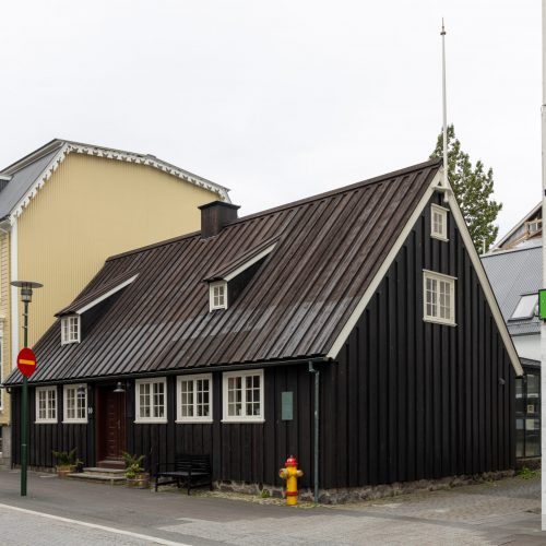 Reykjavík ● Straßenszenen ● ältestes Haus von Reykjavík ● ©2020